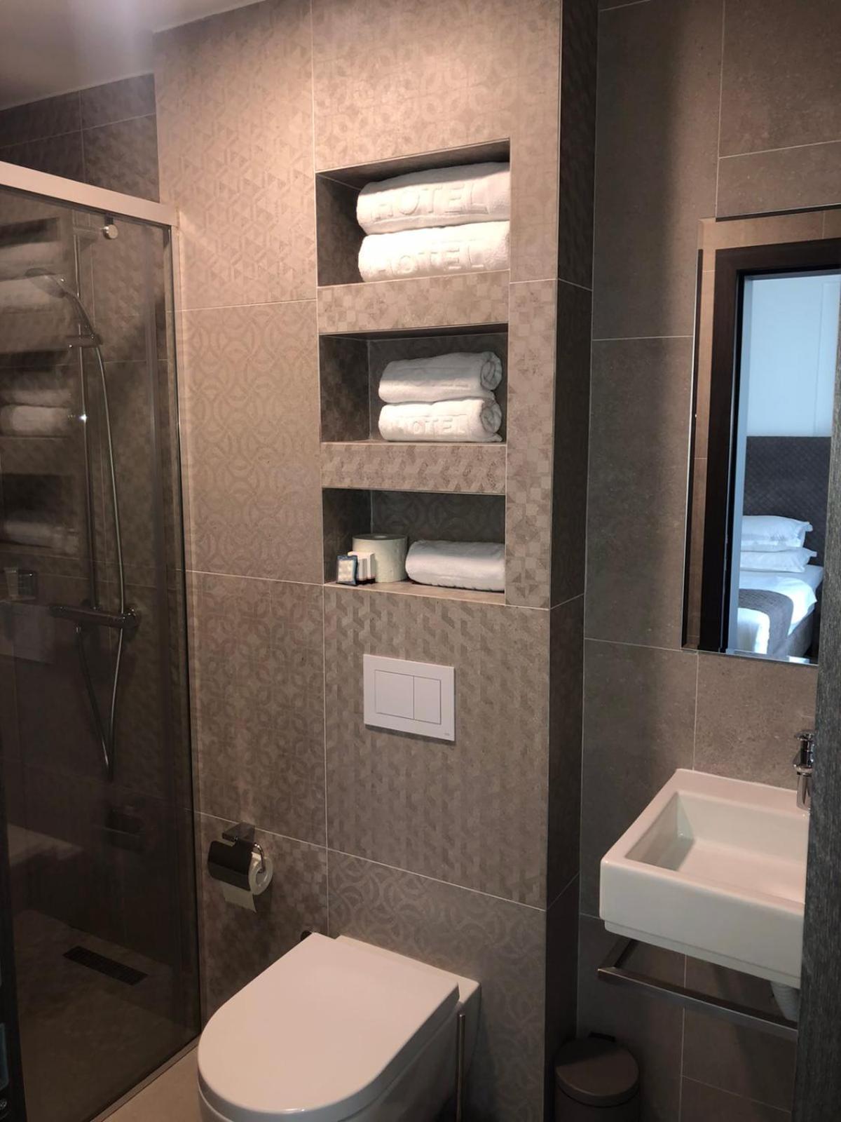 Qama Hotel Kosovo Polje Екстериор снимка