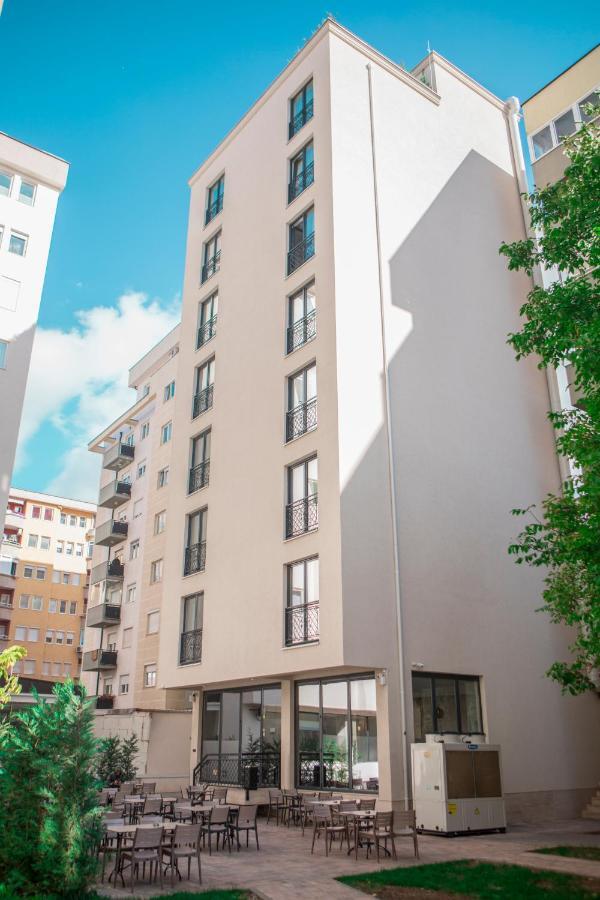 Qama Hotel Kosovo Polje Екстериор снимка