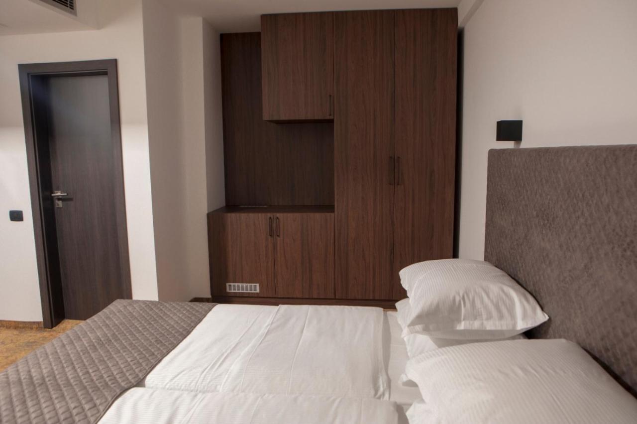 Qama Hotel Kosovo Polje Екстериор снимка